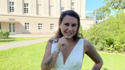 Double Cumshots! Family man towed away at concert! Sry prudish mistress I was probably!