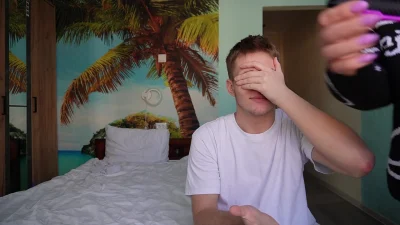 Popular online game turns into sex between stepbrother and stepsister during vlog