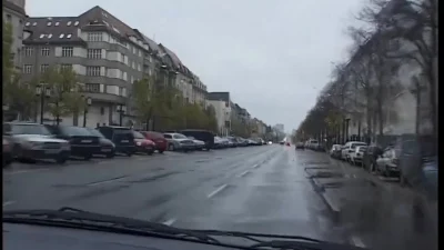 Notgeile Studentin macht es mit 2 Fremden Maennern