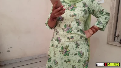 Kulhad Pizza Viral Video Insta Pe Viral Karne Ke Bahaane Ladke Ne Maa Ko pel Diya