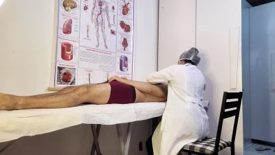 Patient Can’t Handle It and Becomes Stiff in Front of the Nurse During the Exam