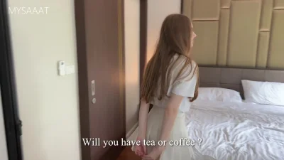 Met a girl on vacation and fucked her in his hotel room