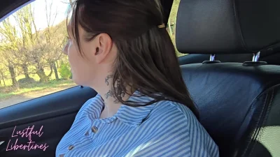 Hairy mature MILF repaid my help by swallowing my cum